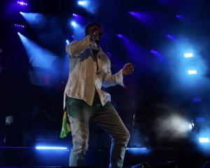 Shaggy at the Xfinity Center