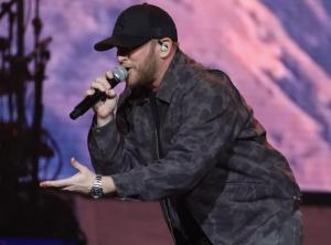 Cole Swindell at the Mohegan Sun Arena in Uncasville, CT on February 6, 2025.